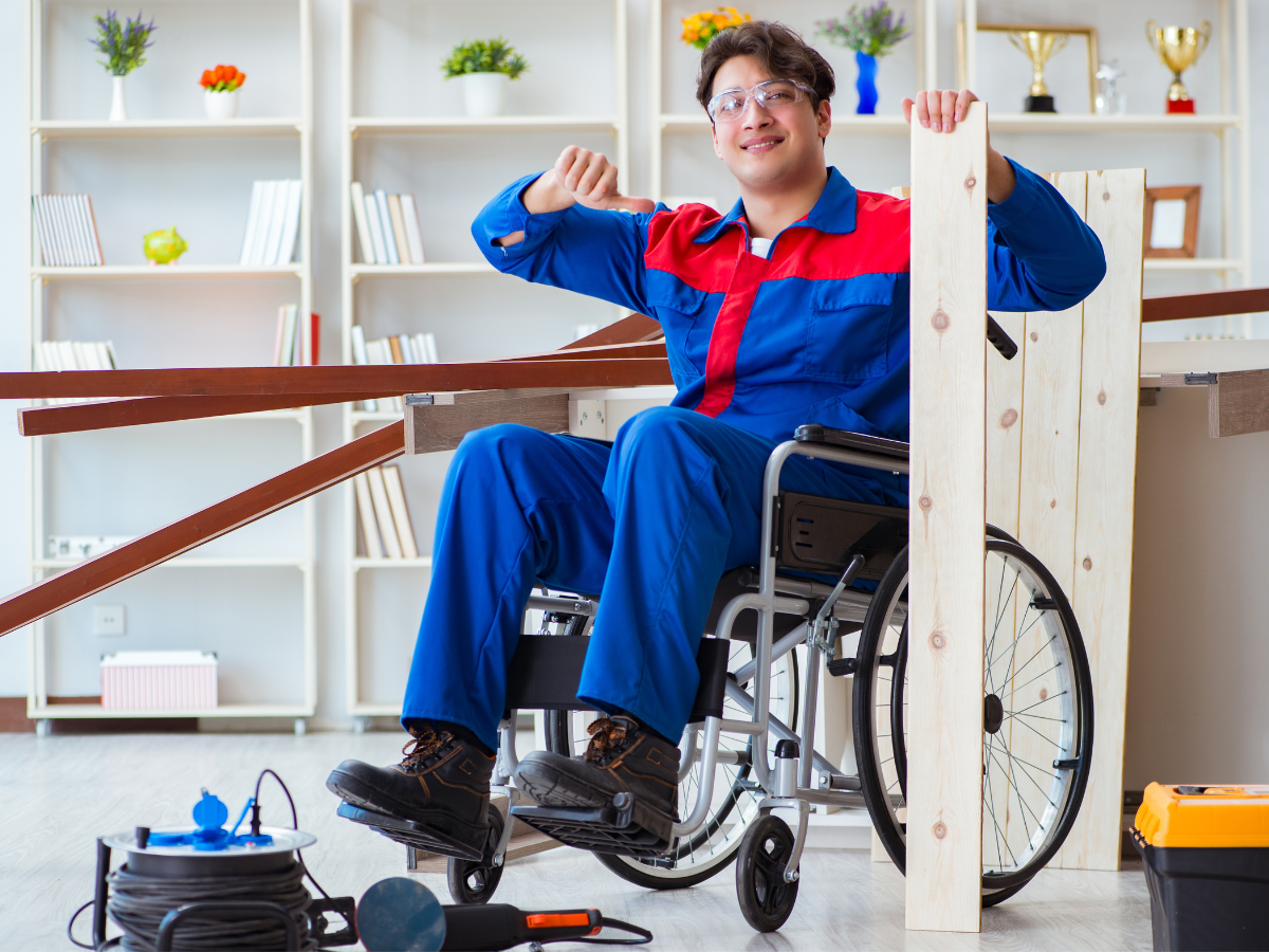 Mi enfermedad me impide seguir trabajando: ¿puedo solicitar una incapacidad permanente total?